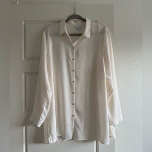 J.Jill Ivory Button-Down Blouse with Pleated Back Detail – Size XL